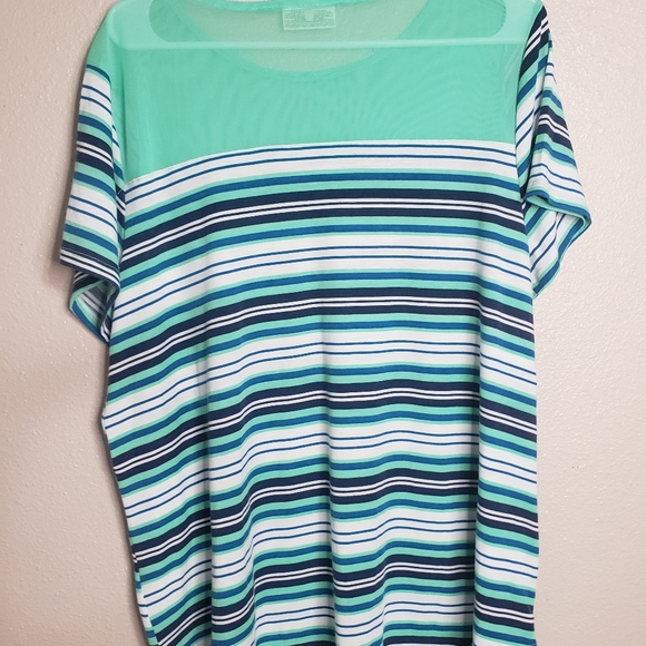 Bobbie Brooks top, size 1X - Picture 3 of 5